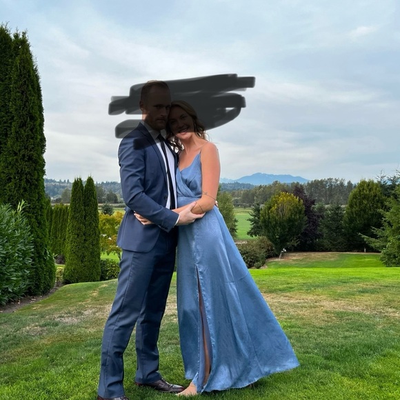 Gorgeous shiny blue Lulus dress - Picture 3 of 3